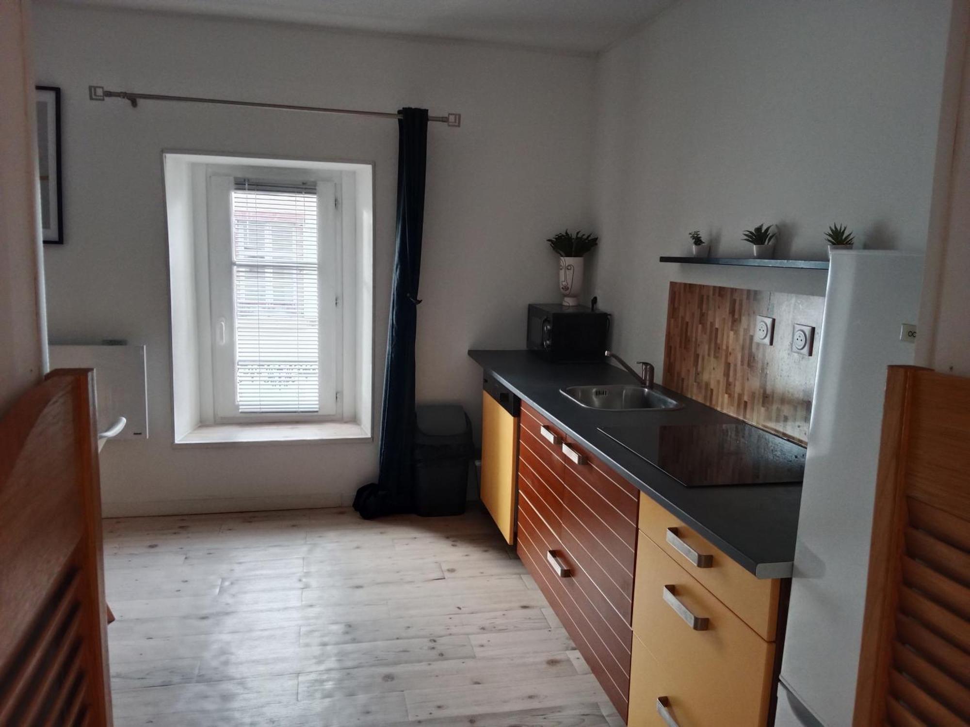 Pounette, Appartement T2, Centre Thermes Luxeuil Exterior photo